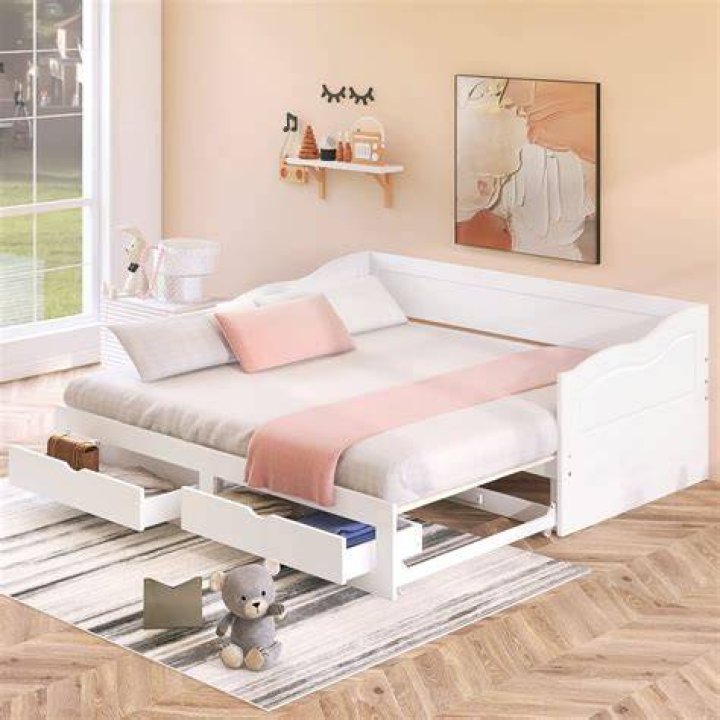 Daybed that Turns Into A Queen Bed AdinaPorter