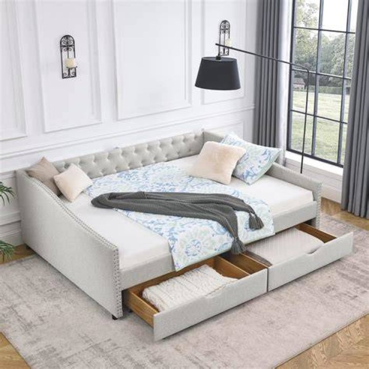 Daybed that Turns Into Queen AdinaPorter