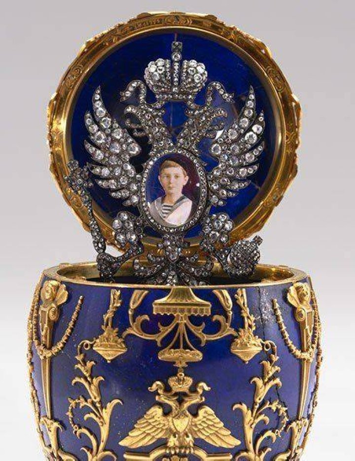 Faberge Eggs - Alexandra and Nicholas in love