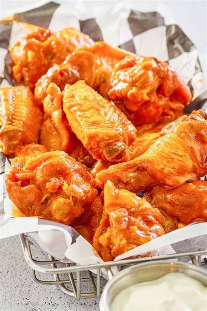 How To Remove Hot Sauce From Wings? (Correct answer)