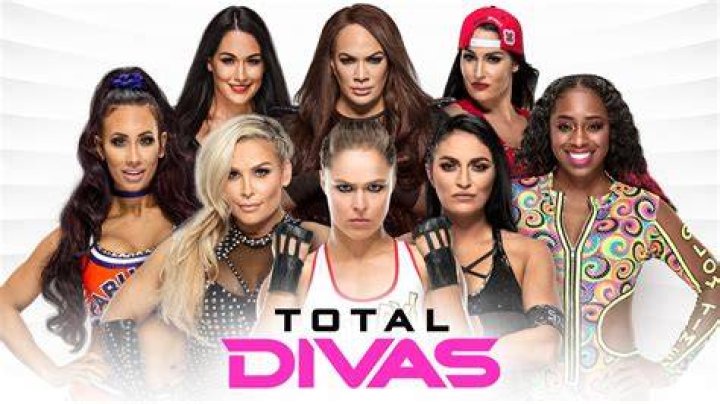 Lana Total Divas #9