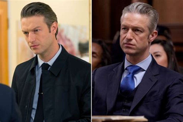 Peter Scanavino as Dominick "Sonny" Carisi