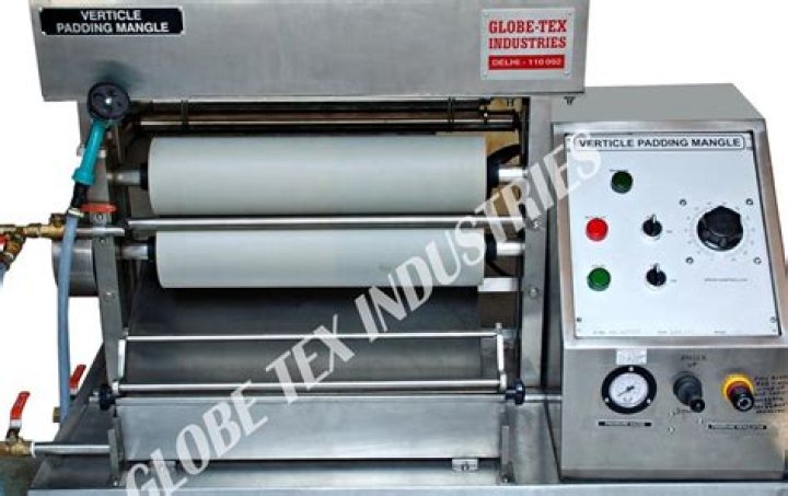 What is padding mangle in textile?