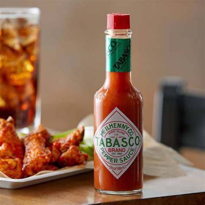 What Is The Difference Between Franks Hot Sauce And Tabasco? (Solution)