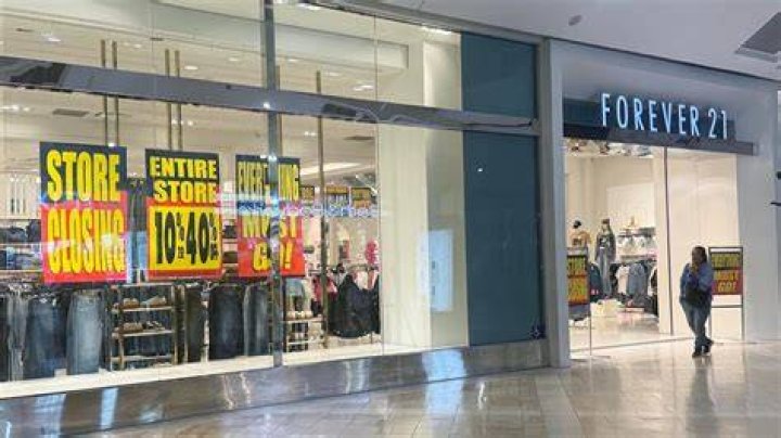 Which Forever 21 stores are closing 2020?