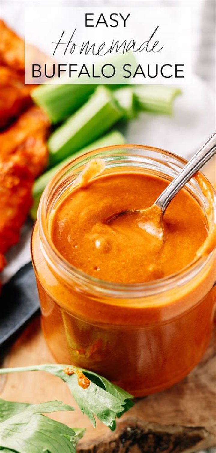 Why Refridgerate Buffalo Sauce? (TOP 5 Tips)